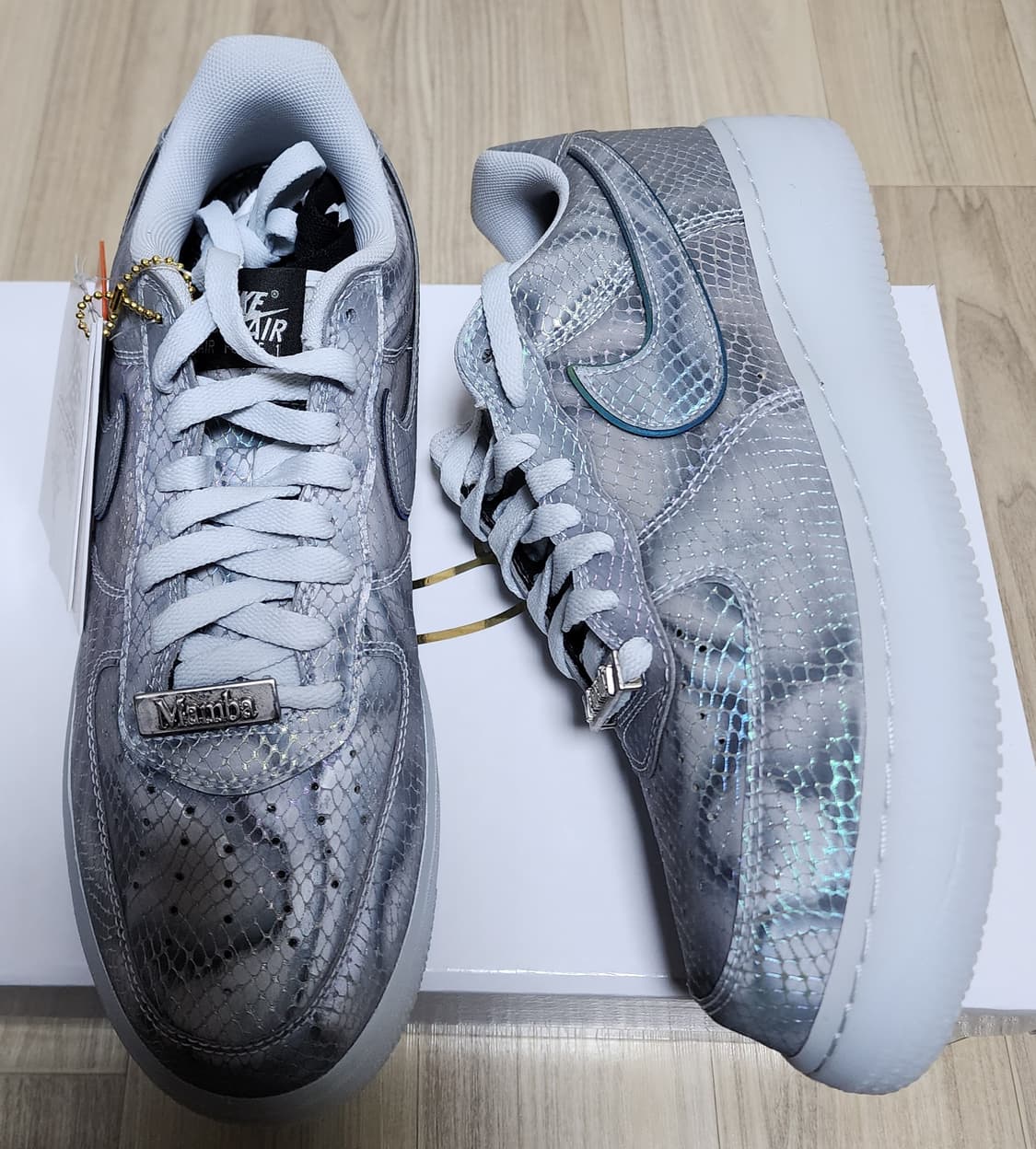 [275] 나이키 x 코비 브라이언트 에어포스 1 로우 렌티큘러 상품이미지5