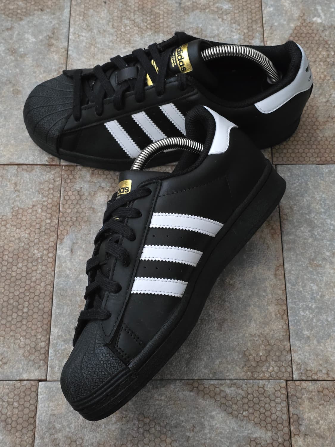 (235)아디다스 슈퍼스타 블랙 화이트 상품이미지5