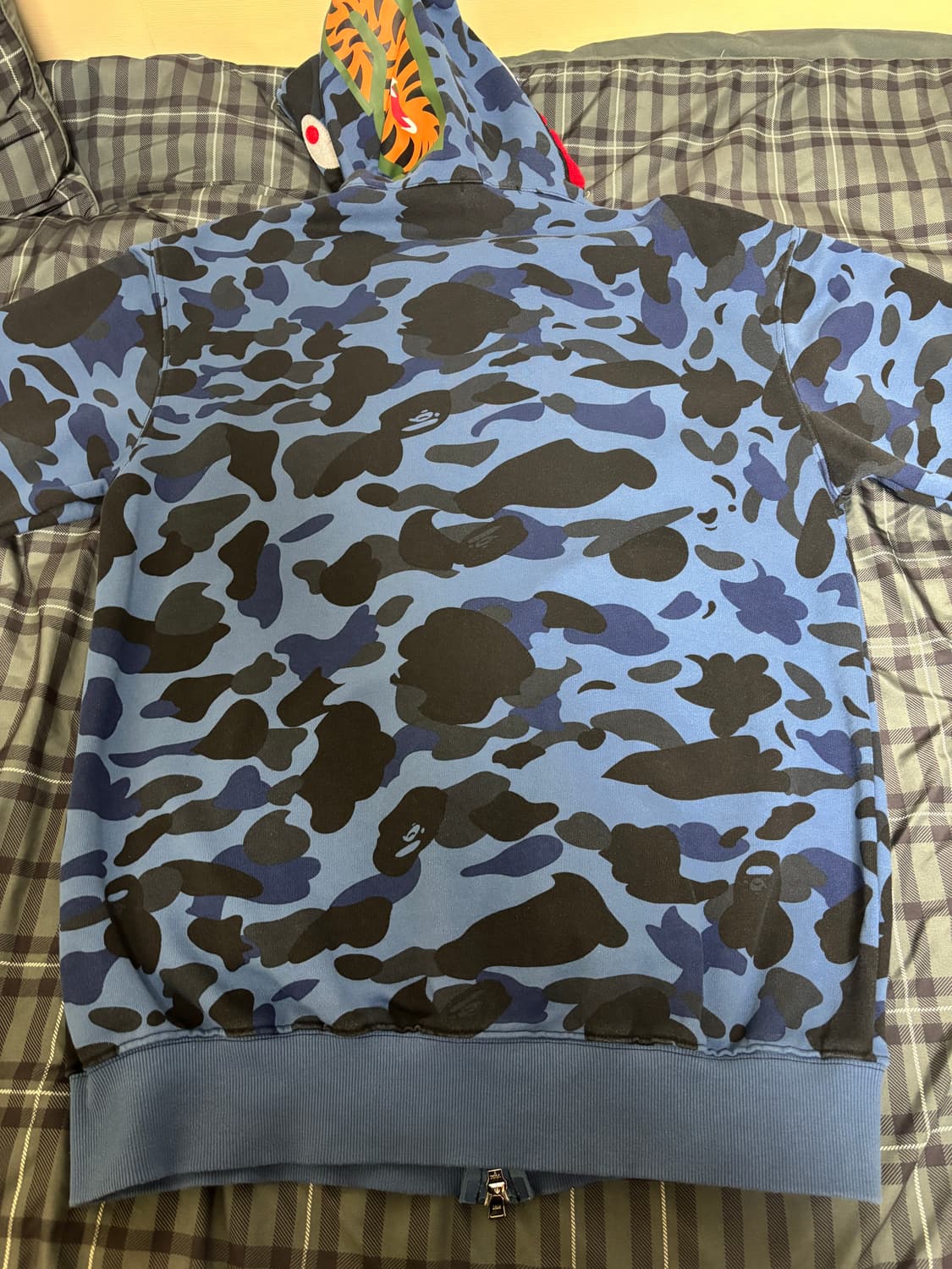 베이프 샤크카모 후드집업 XXL 상품이미지9