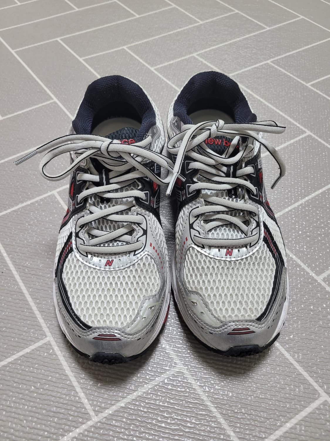 뉴발란스 860v2 화이트레드 240 상품이미지2