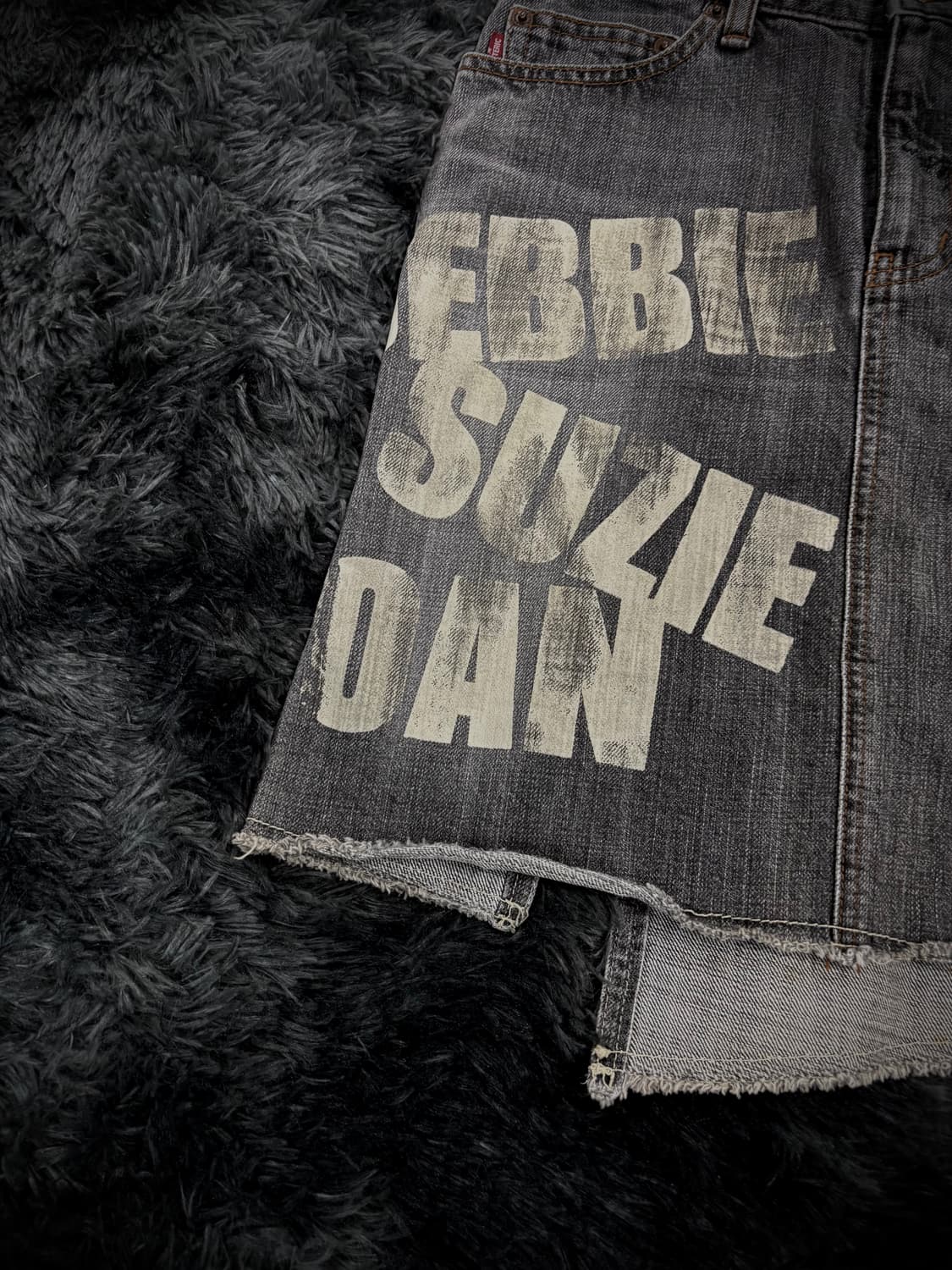 Hysteric Glamour 언발 피크 자수 흑청 데님숏스커트 상품이미지4