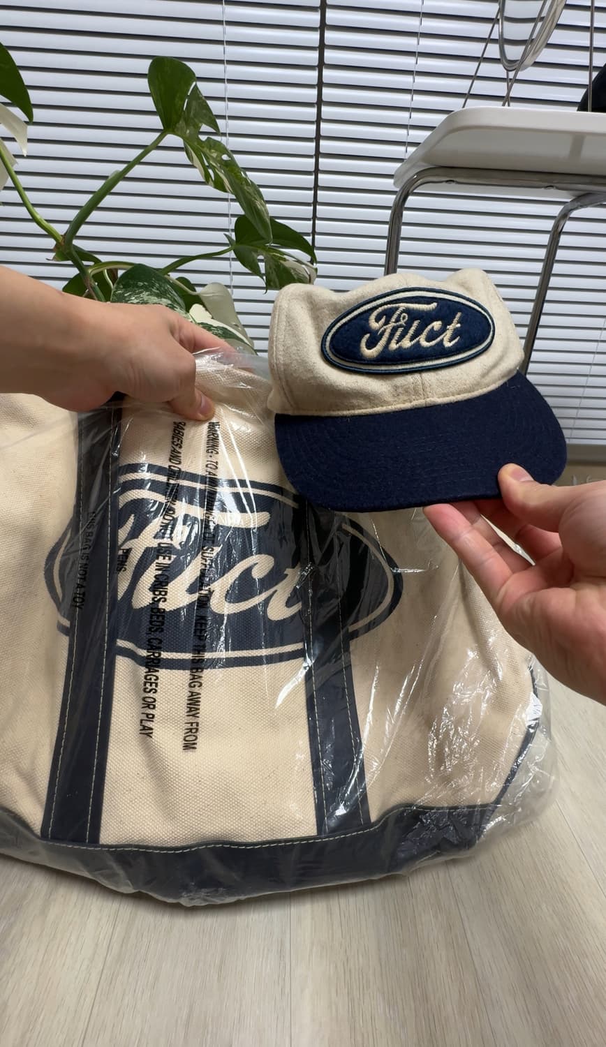 FUCT 퍽트 빅로고 토트백 데스스탁  상품이미지1