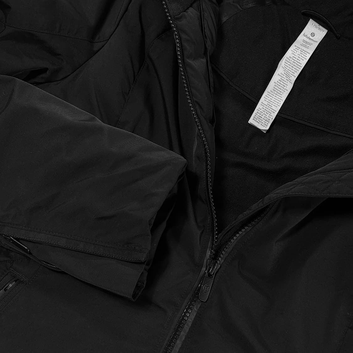 룰루레몬 사이드 퀼팅 후드 다운 점퍼 상품이미지3