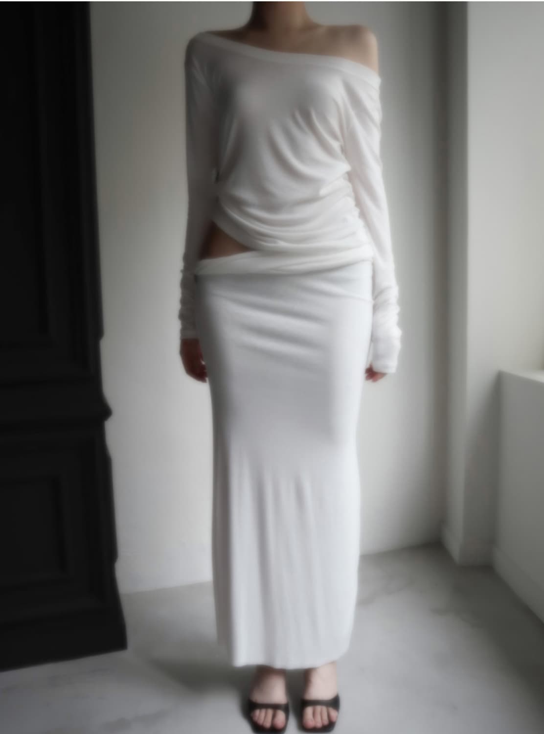 클라따 twist slim skirt 화이트 상품이미지1