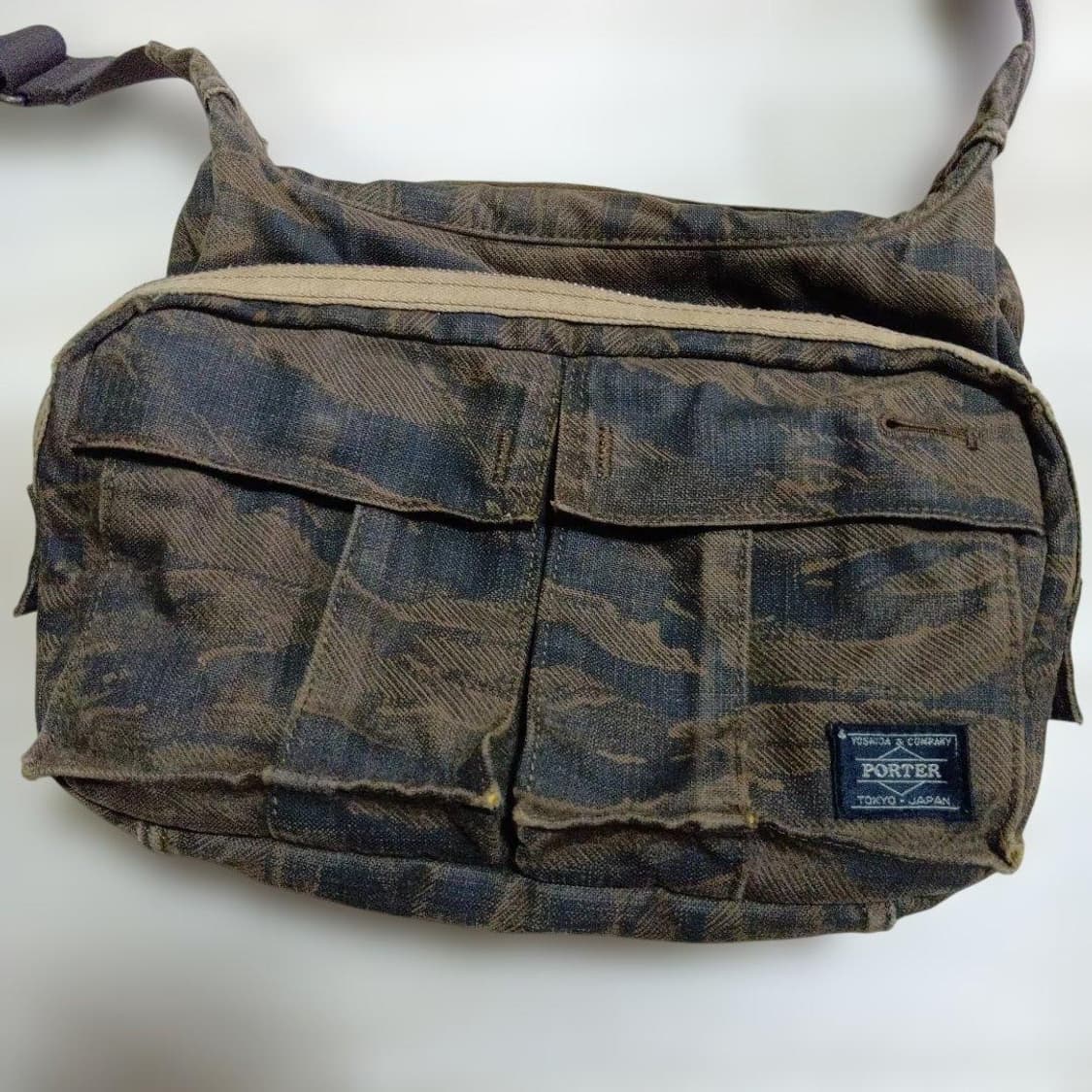 porter 70주년 카모 웨이스트 숄더백 상품이미지4