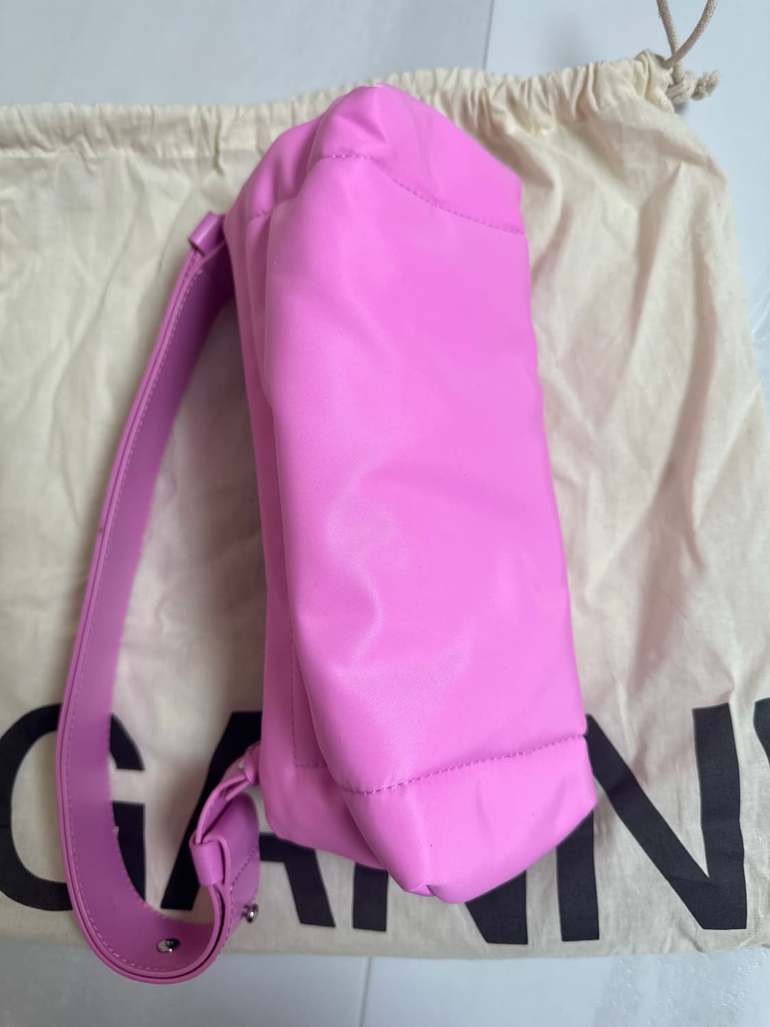 가니 필로우 바게트백 상품이미지2