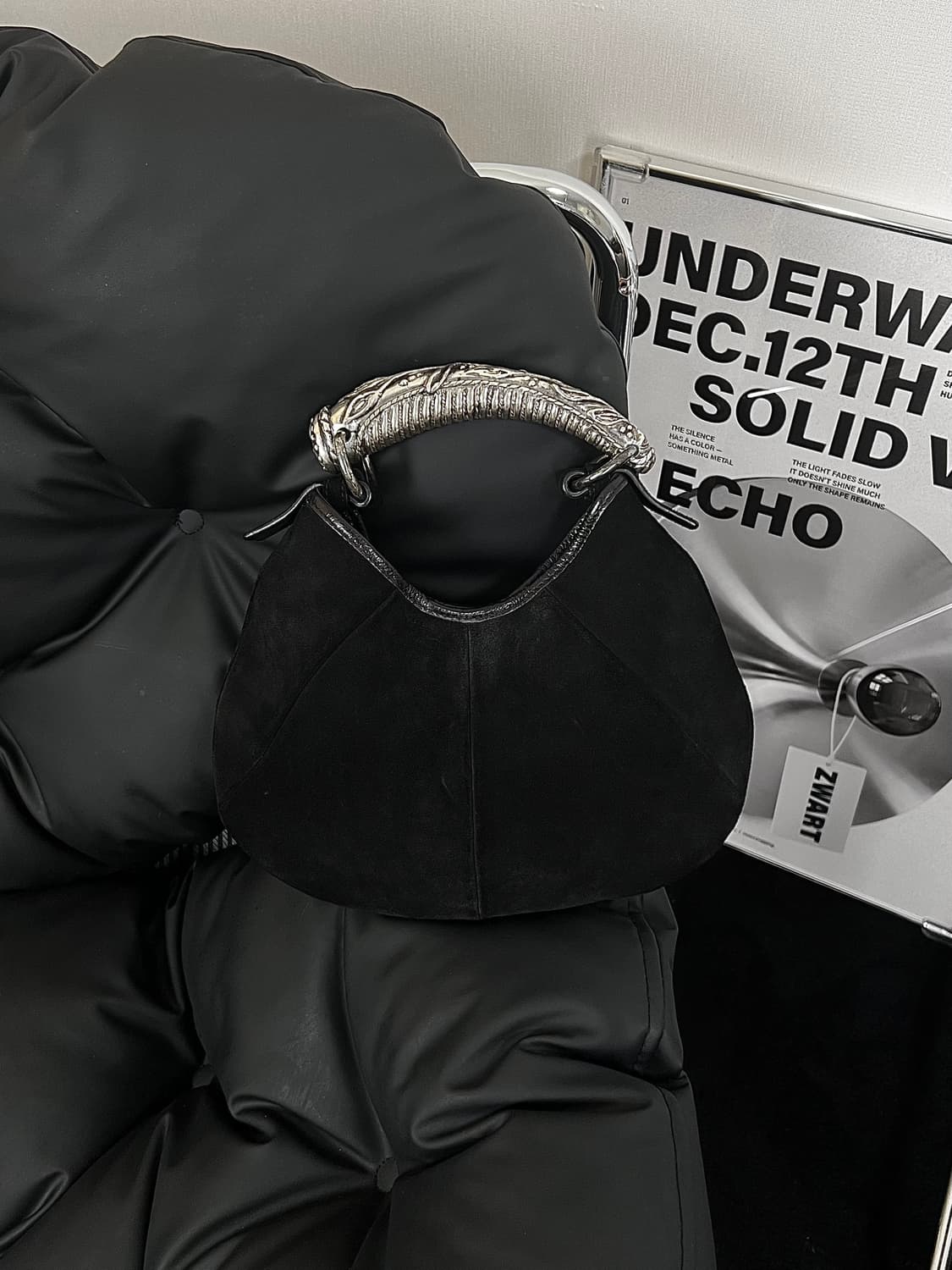 입생로랑 몸바사 숄더백 상품이미지1