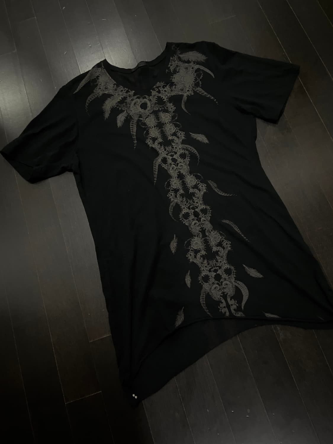 kmrii feather asymmetry t-shirt 상품이미지3