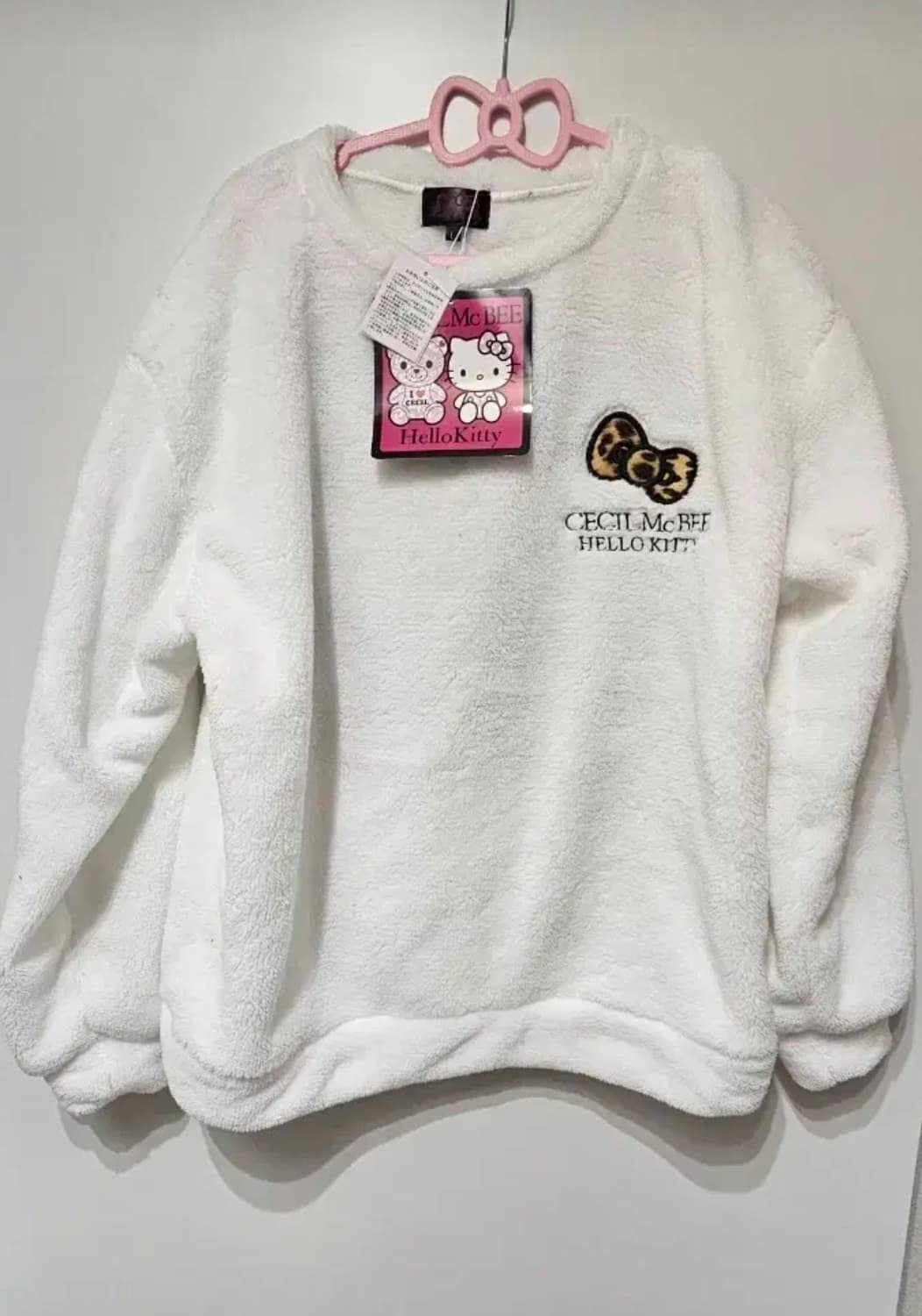 <오늘특가>돈키호테 세실맥비 x 헬로키티 셋업 L사이즈 상품이미지2