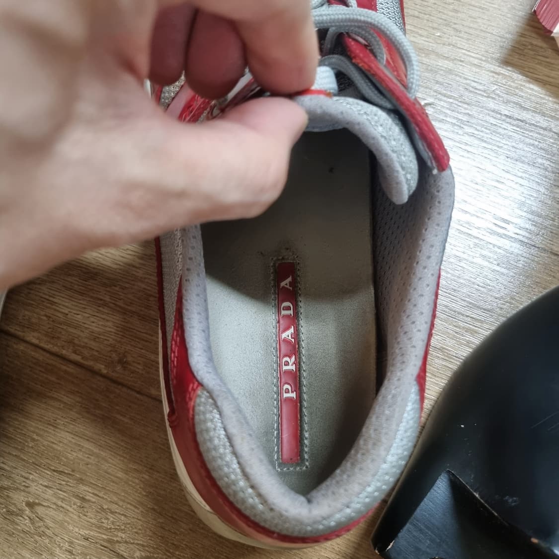 프라다 아메리칸컵 uk9 레드 상품이미지3