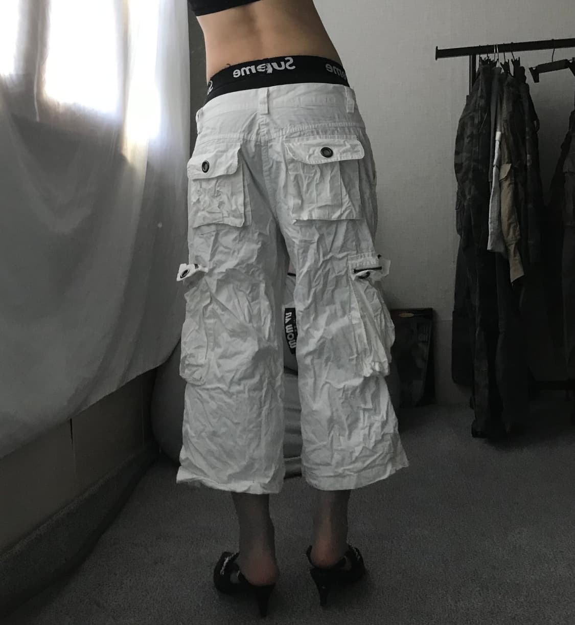 화이트 스트랩디테일 버뮤다팬츠 상품이미지3
