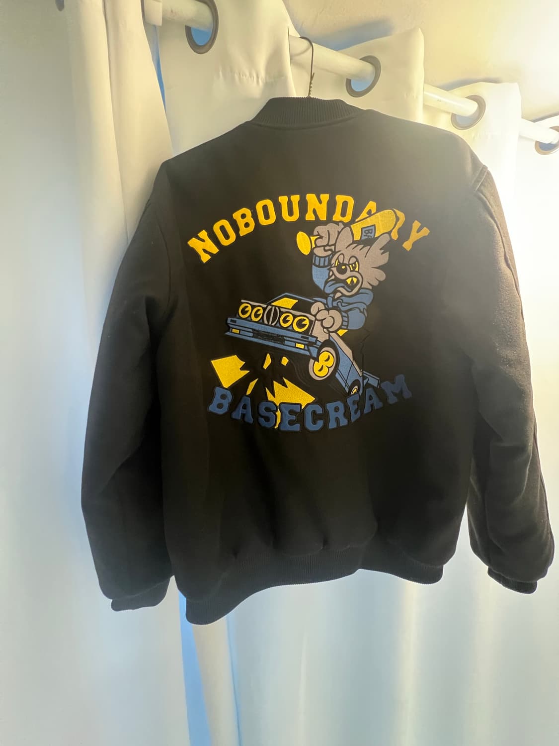 베이스크림 바시티 자켓 XL 상품이미지1