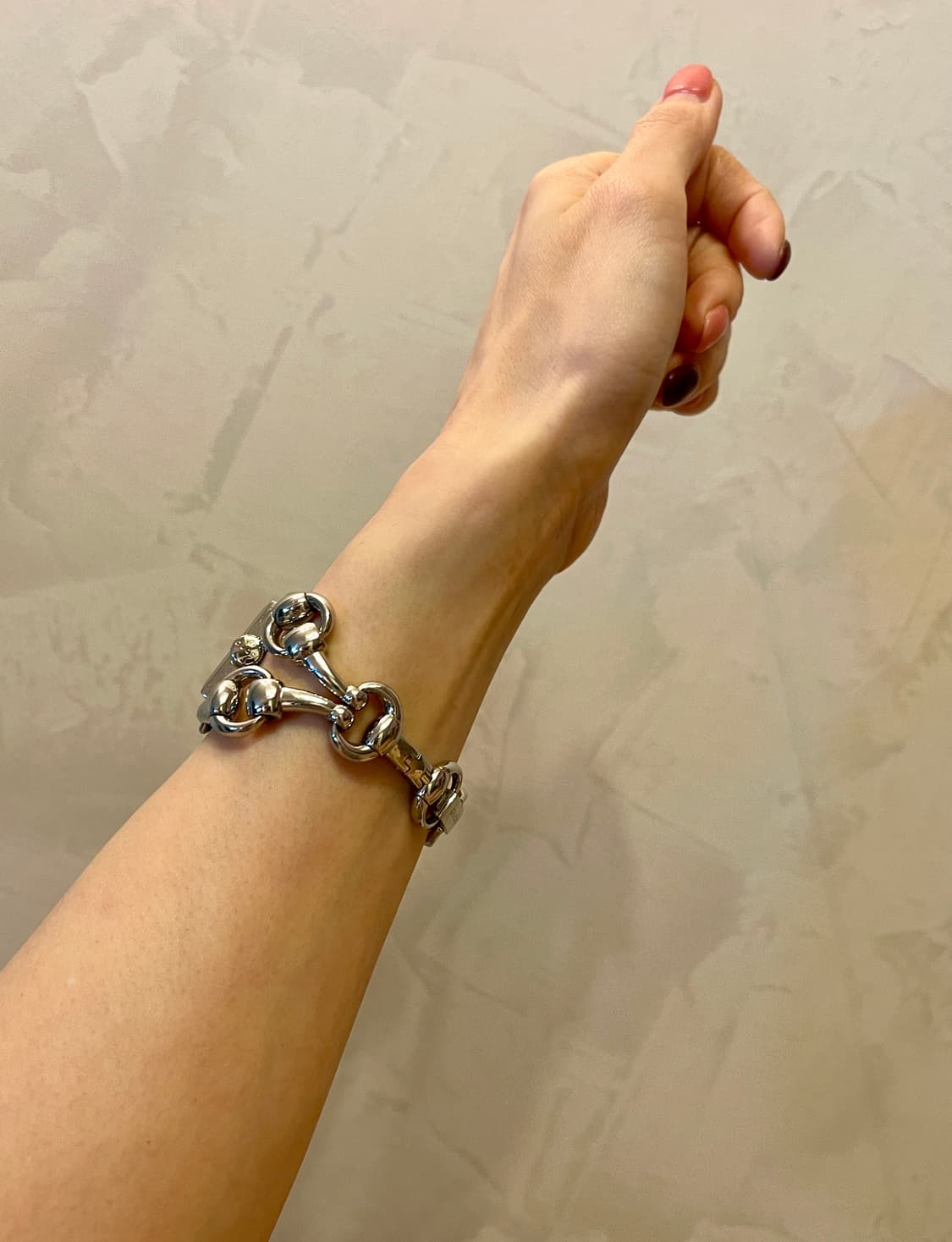 Gucci 구찌 시뇨리아 홀스빗 뱅글 시계 상품이미지6