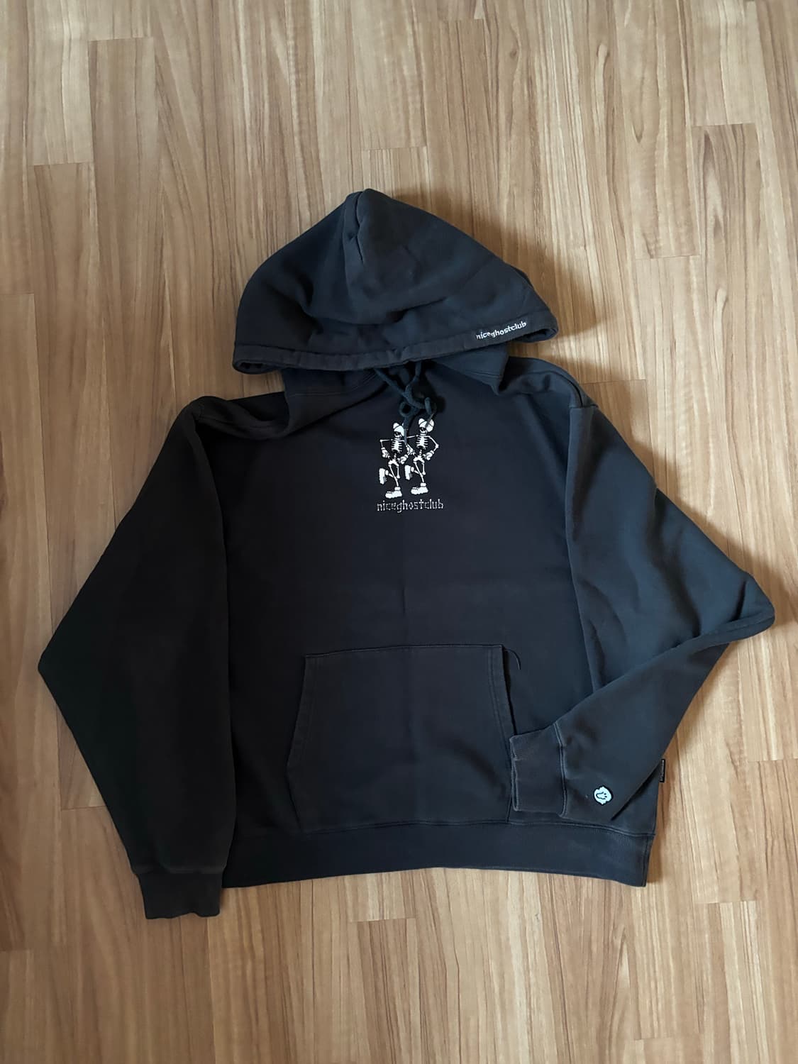 나이스고스트클럽 후드티 상품이미지1