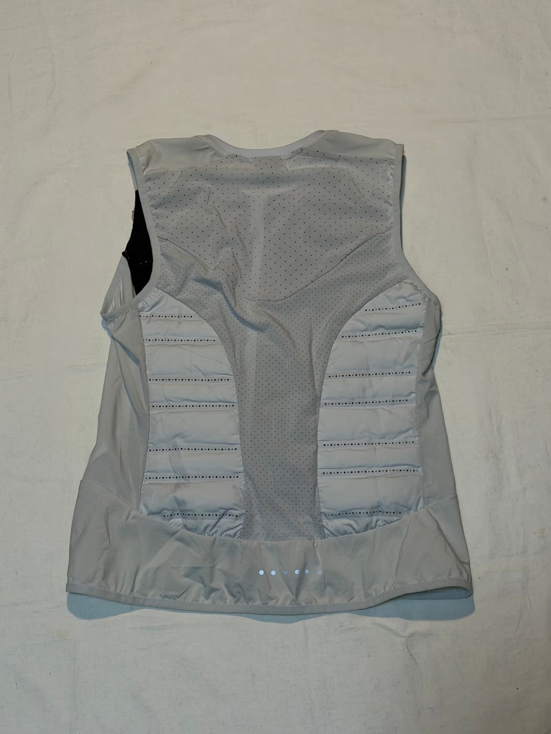 나이키 에어로로프트 다운 경량패딩 골프 러닝 패딩조끼 베스트 상품이미지3