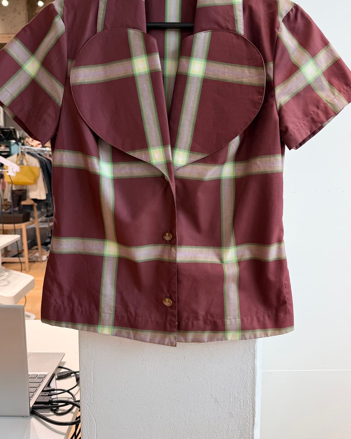 비비안 웨스트우드 레드라벨 하트 카라 체크 하프 셔츠 상품이미지5