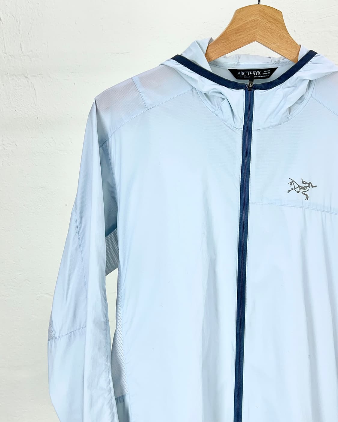 아크테릭스 인센도 에어쉘 우먼스 라이트 후디 자켓 상품이미지2