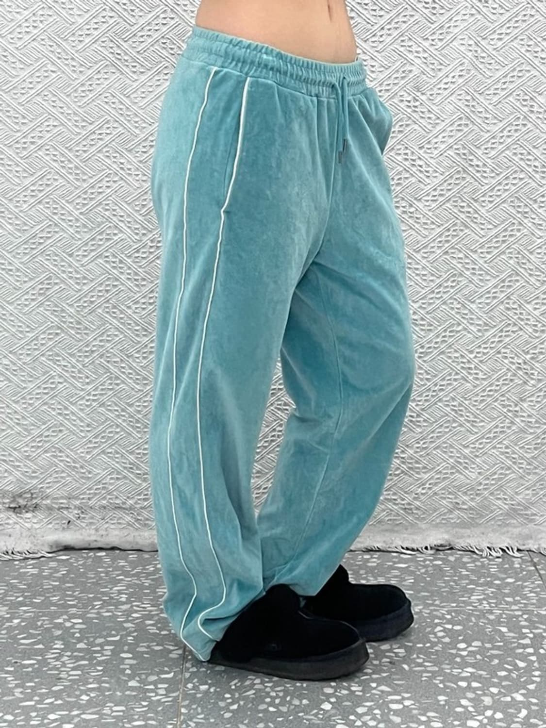 뉴에라 레트로 Y2K 90's 민트 벨벳 트랙 스웻팬츠 90 C09840 상품이미지1