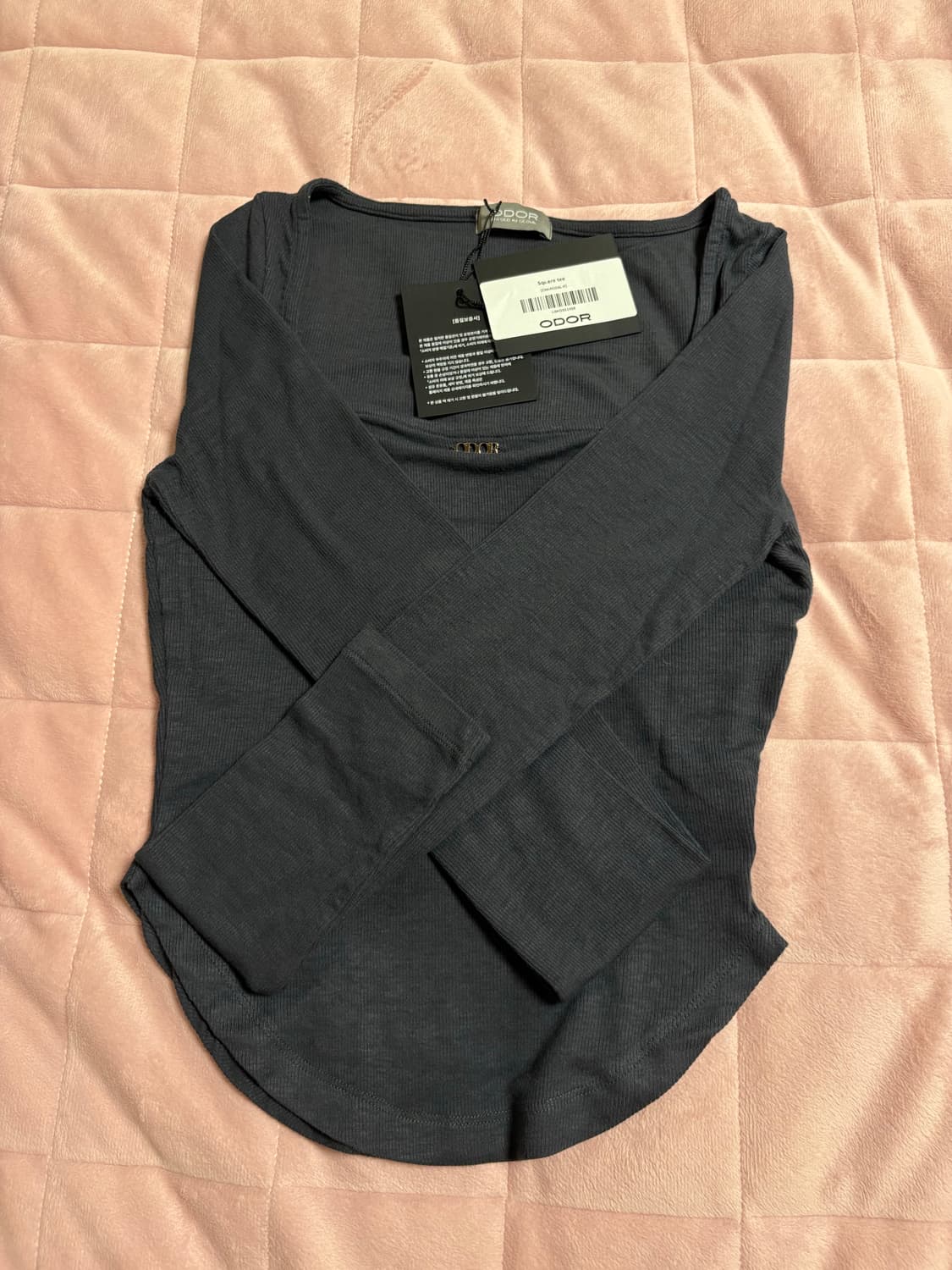 택ㅇ 오도어 스퀘어넥 티 차콜 상품이미지2