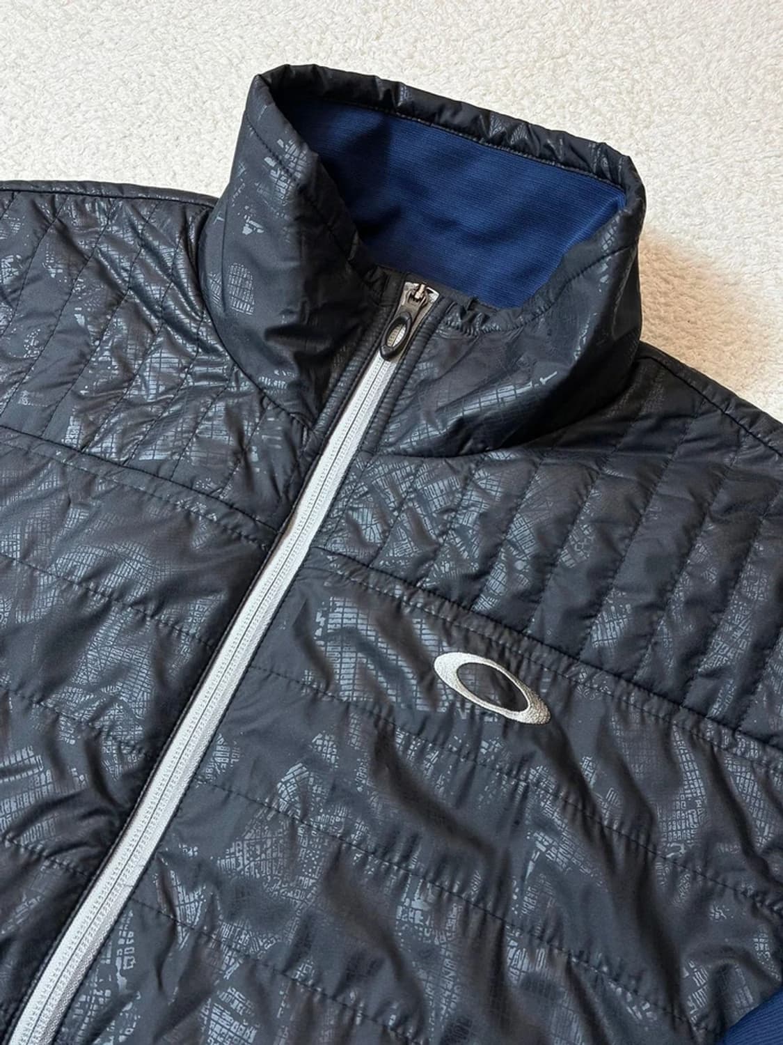 오클리 OAKLEY 스펠아웃 시그니처 트랙 자켓 PN6814 상품이미지4