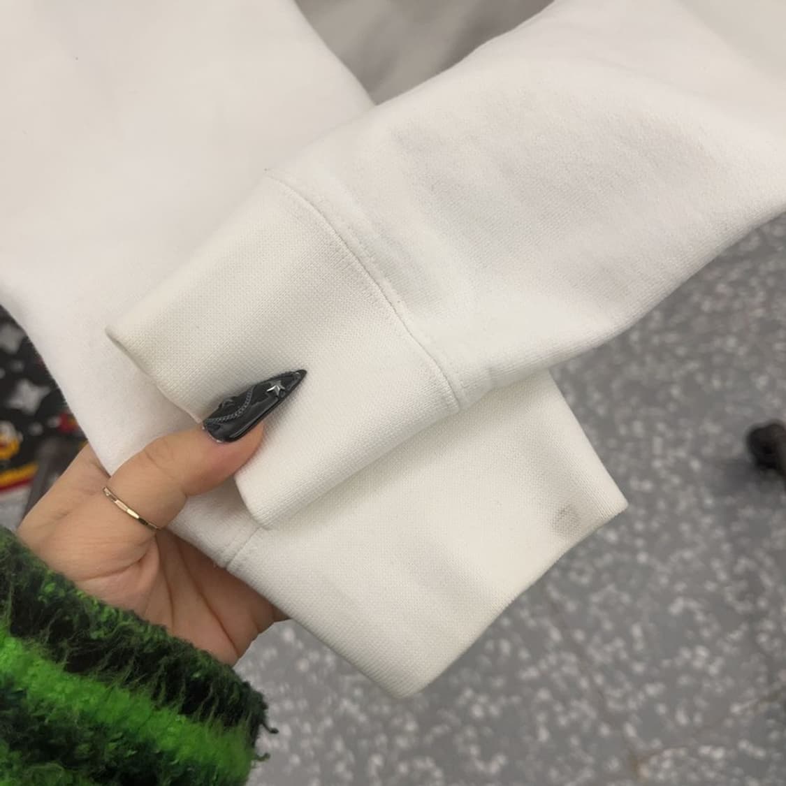 산드로 빈티지 키치 털실캐릭터 기모 후드티 105 C08527 상품이미지8