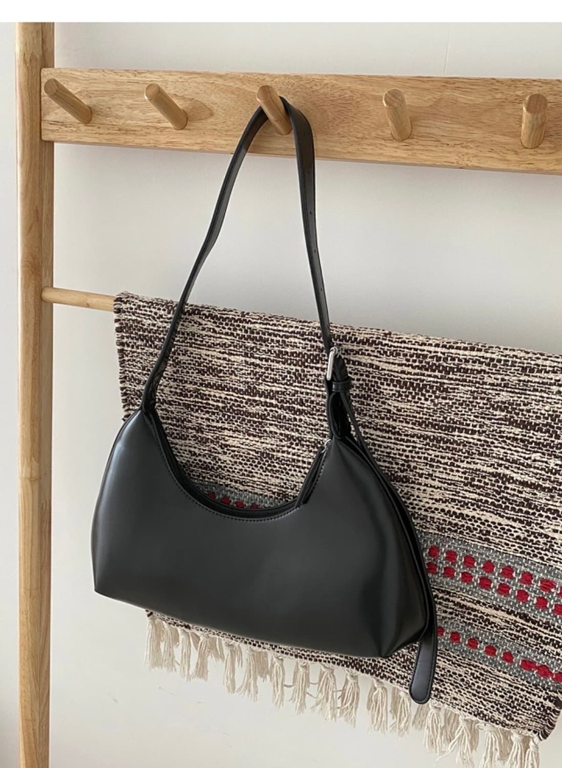 블랙 숄더백 상품이미지1