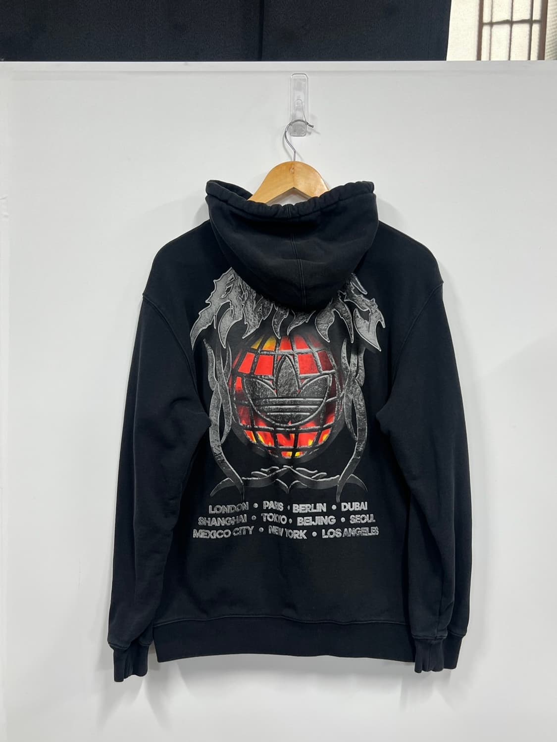 아디다스 플레임 프린팅 풀오버 후드티 상품이미지8