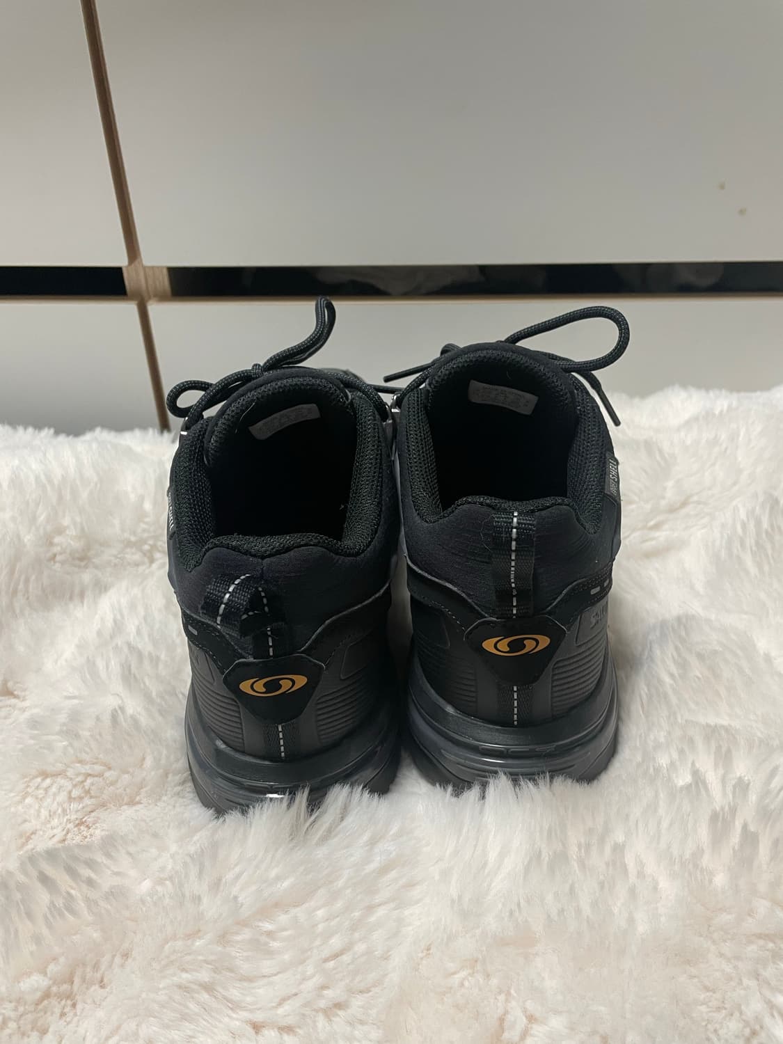 살로몬 ACS CSWP 블랙 마그넷 골든 (260) 상품이미지4