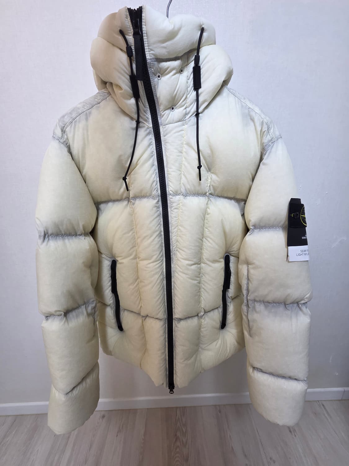 26ss 스톤아일랜드 나일론텔라 패딩 상품이미지1