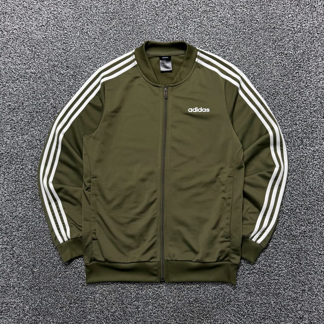 Name : 아디다스 올리브 카키 사이드라인 져지 :)  상품이미지1