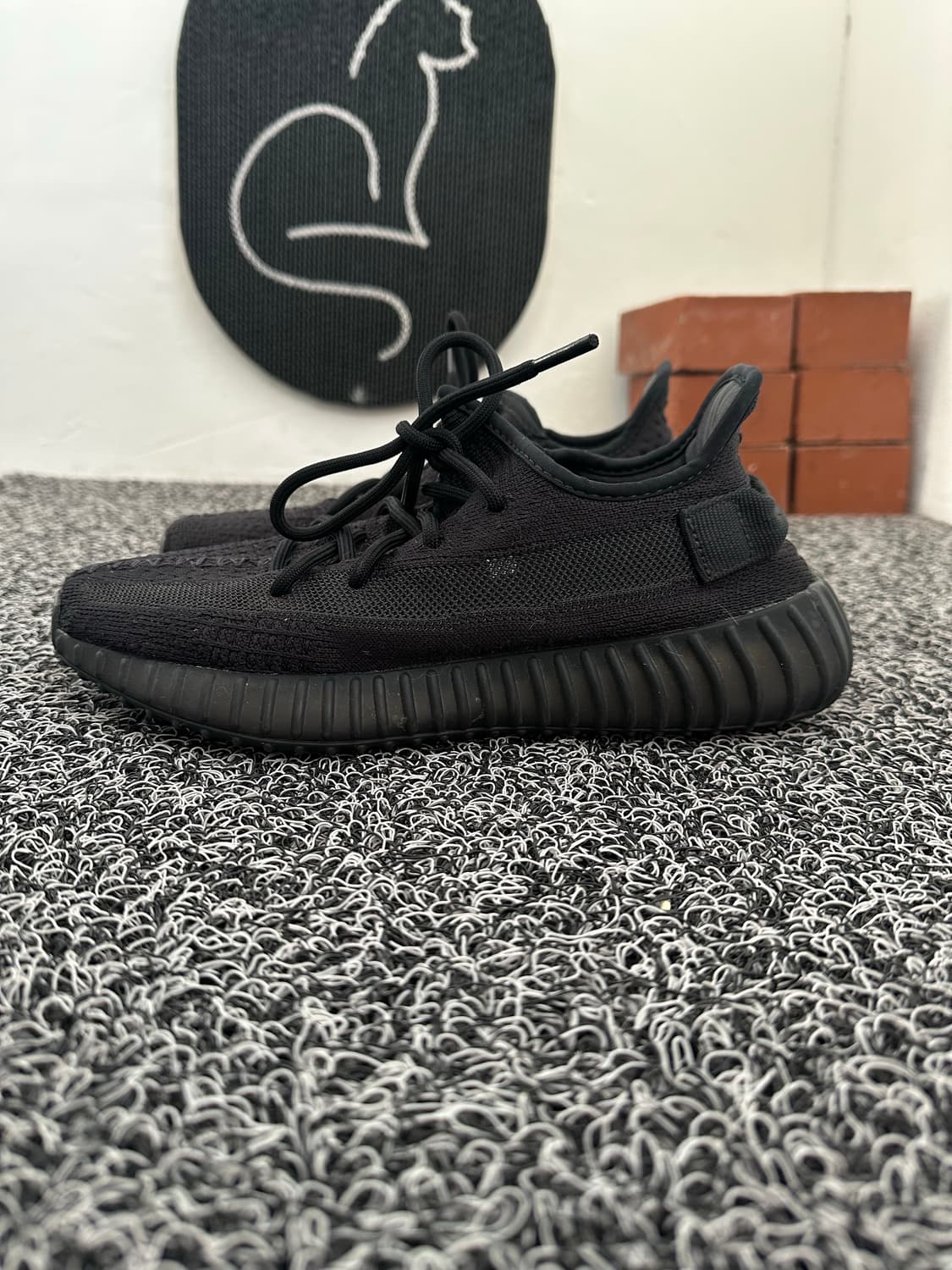 아디다스 이지부스트 350 V2  상품이미지3