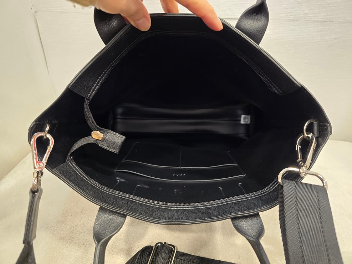 닥스 남성 블랙 가죽 토트 겸 크로스백 상품이미지9