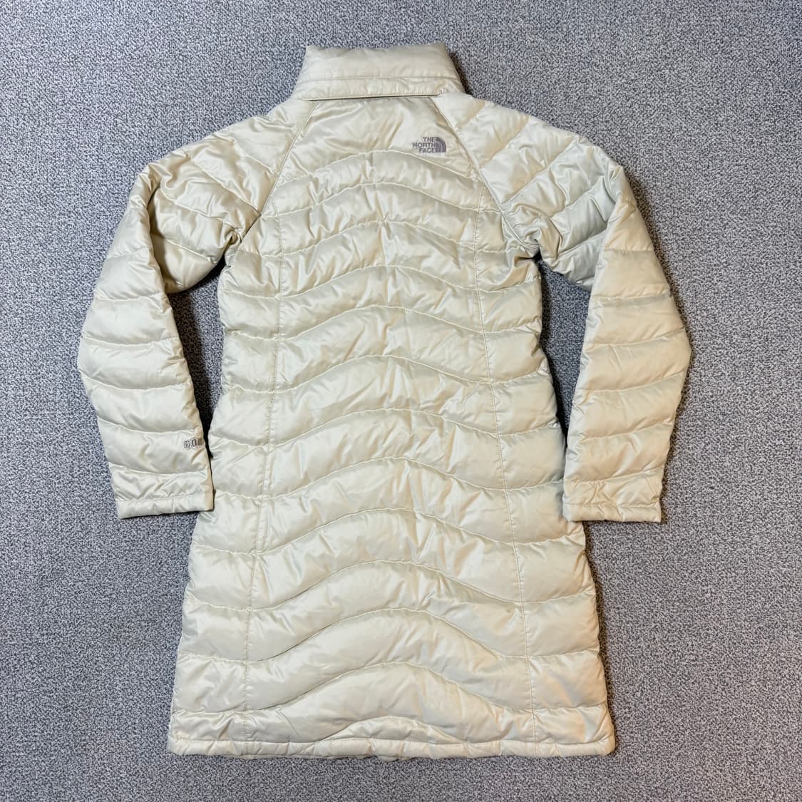 노스페이스 패딩 여성용 M 상품이미지3