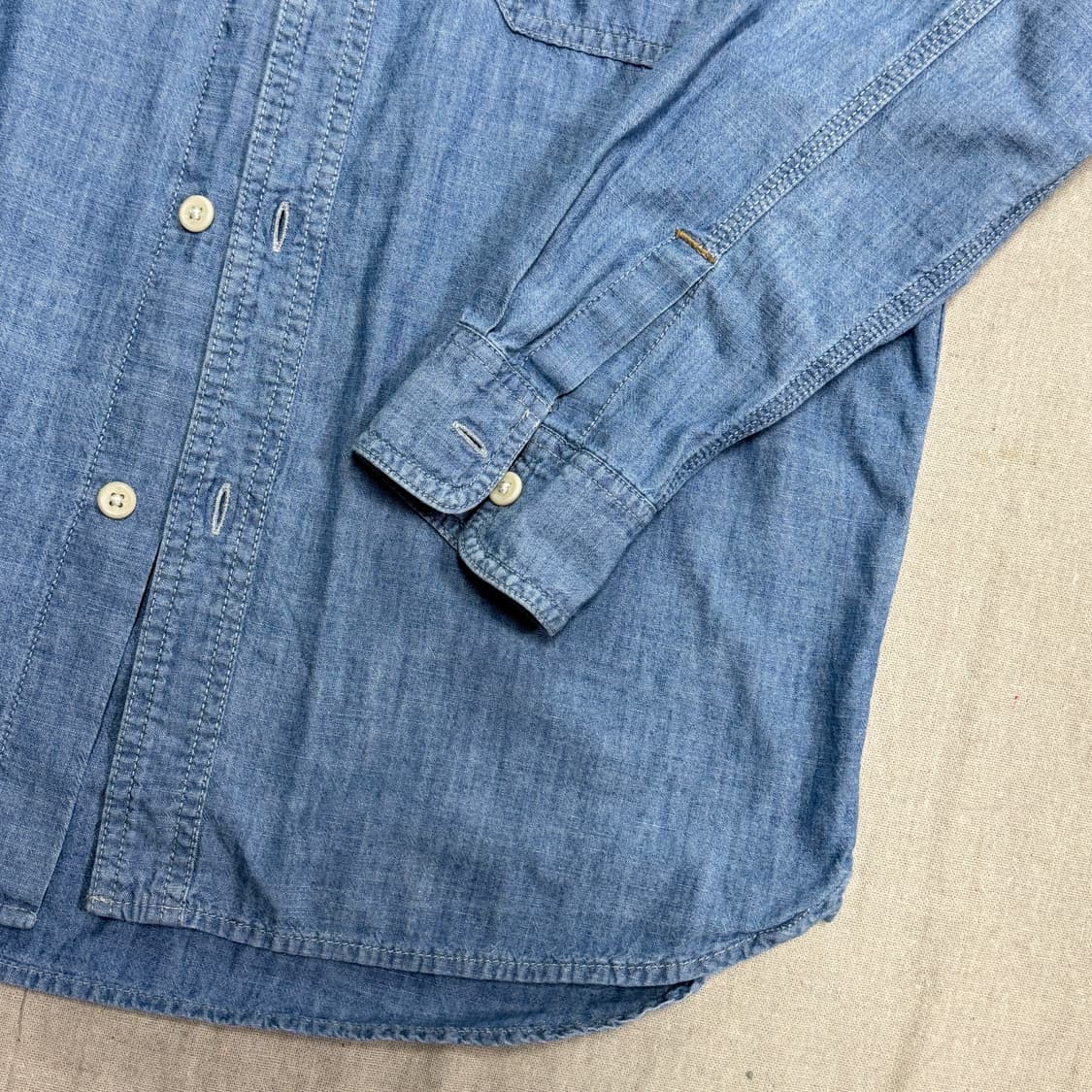 유니클로 샴브레이 포켓 데님셔츠 M 상품이미지3