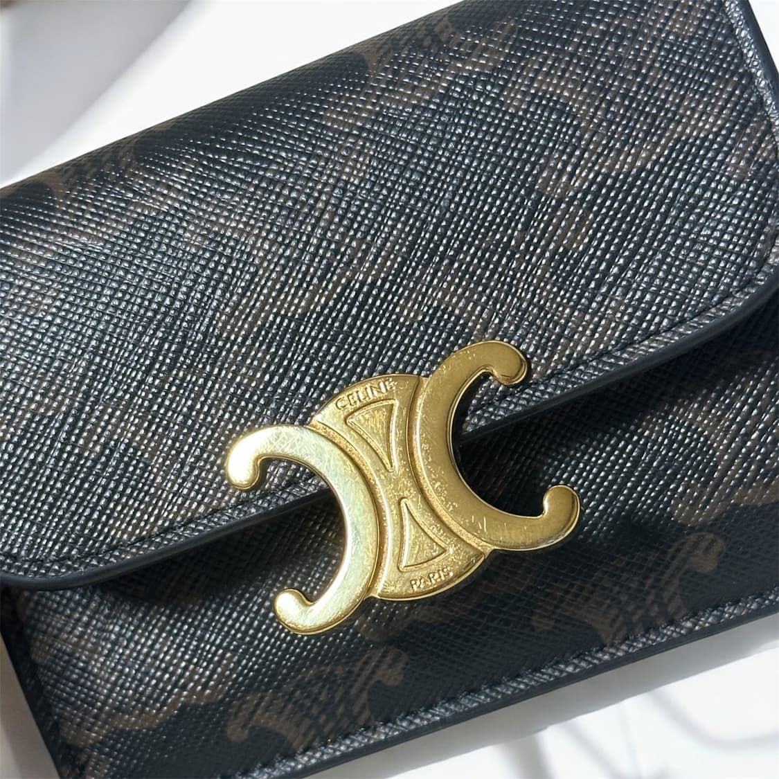 셀린느 트리옹프 카드지갑 상품이미지3