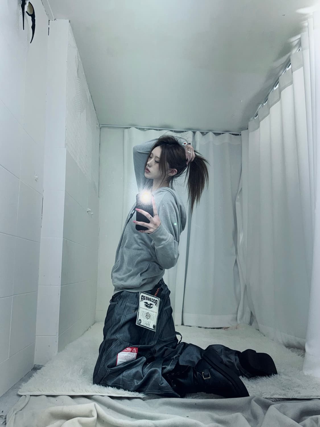 메탈릭 실버 워시 스트릿 카고 팬츠 상품이미지2