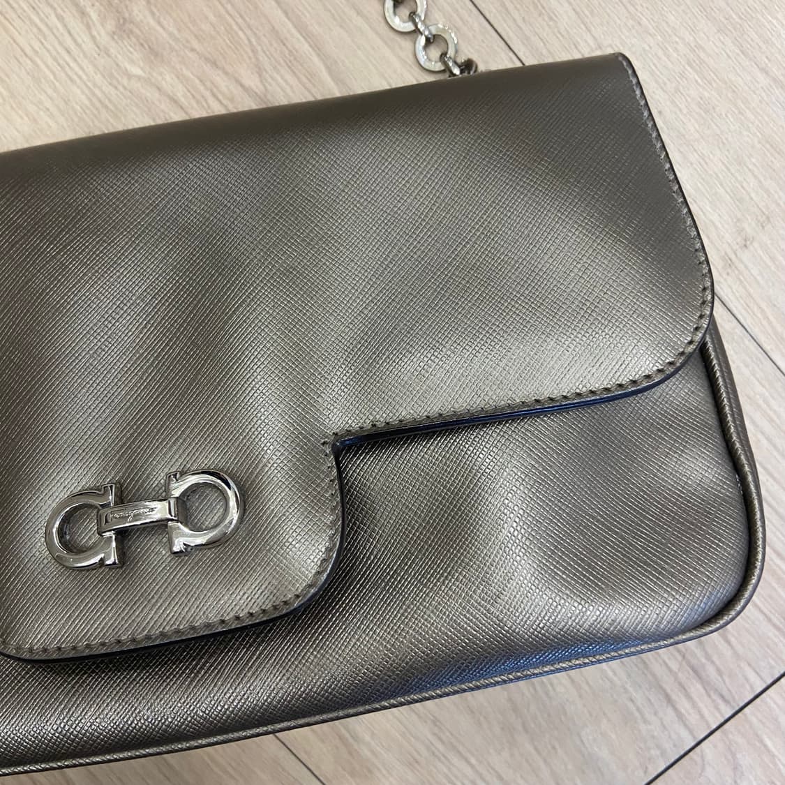 페라가모 숄더백 상품이미지3