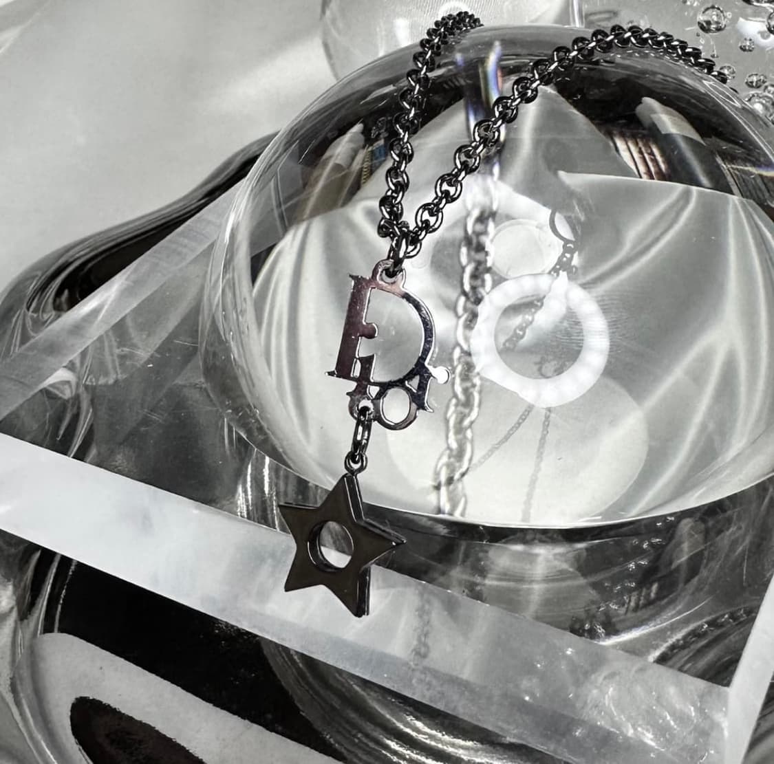 디올 흑니켈 스타 목걸이 상품이미지2