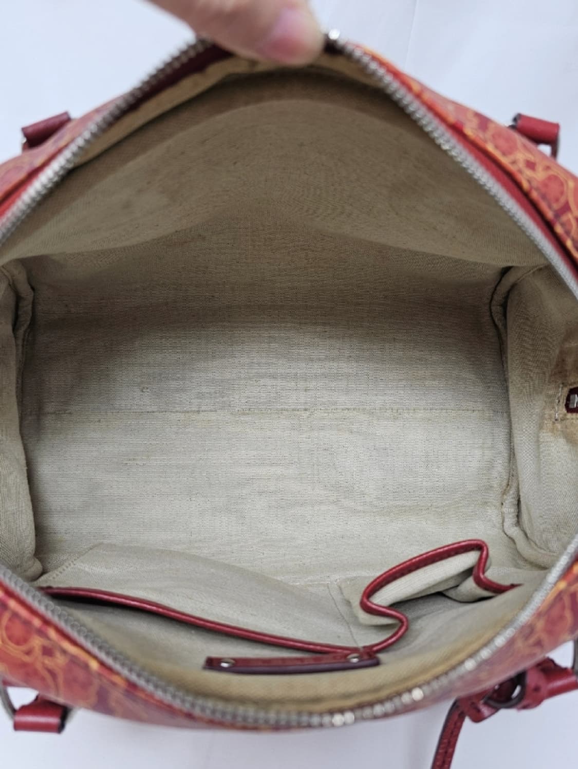 셀린느 마차 패턴 보스턴백 레드 상품이미지8