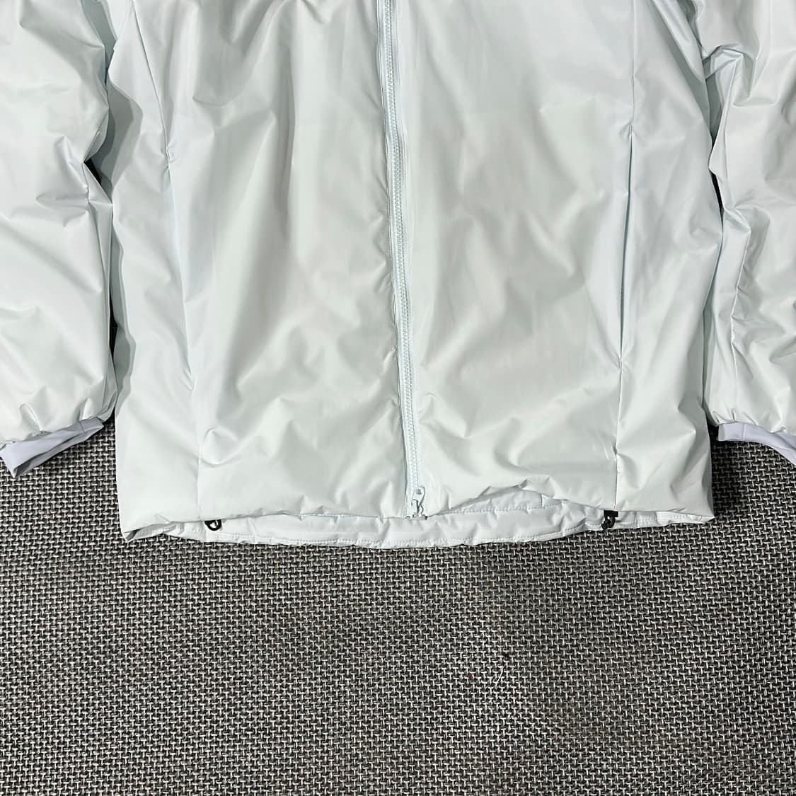 (새상품) 스톤소프트 경량 후드 패딩 점퍼 상품이미지5