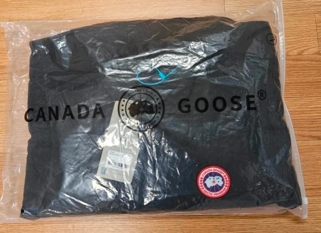 캐나다구스 남성 패딩 조끼(새상품) 상품이미지3