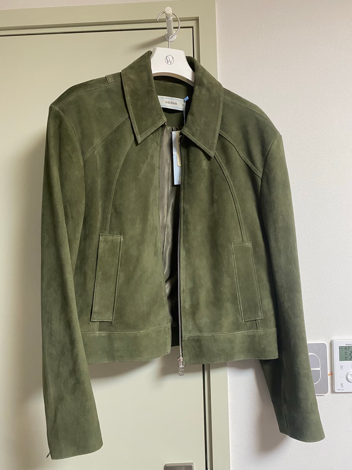 웨이비니스 서지 크롭 스웨이드 그린 2 상품이미지1