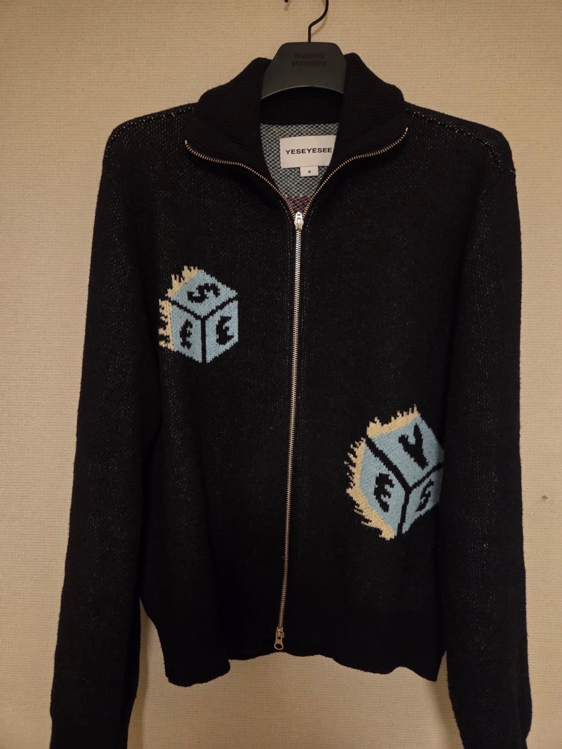 예스아이씨 집업니트 M사이즈 상품이미지1