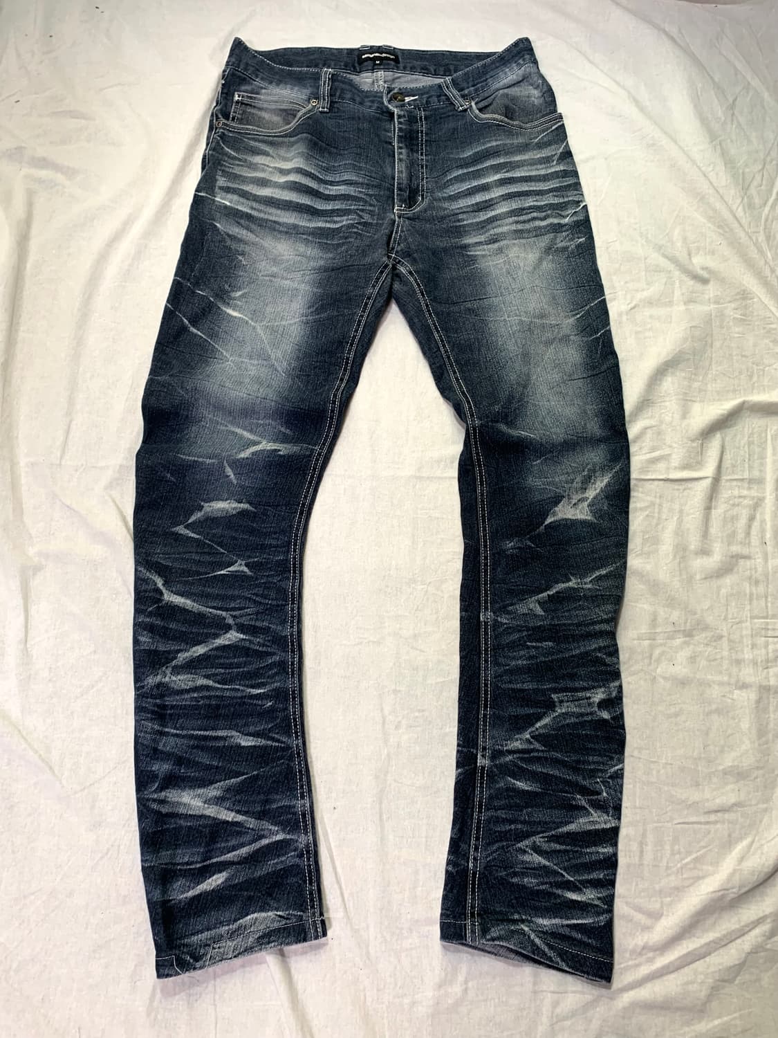 Semantic Design crack washed curved deni 상품이미지1