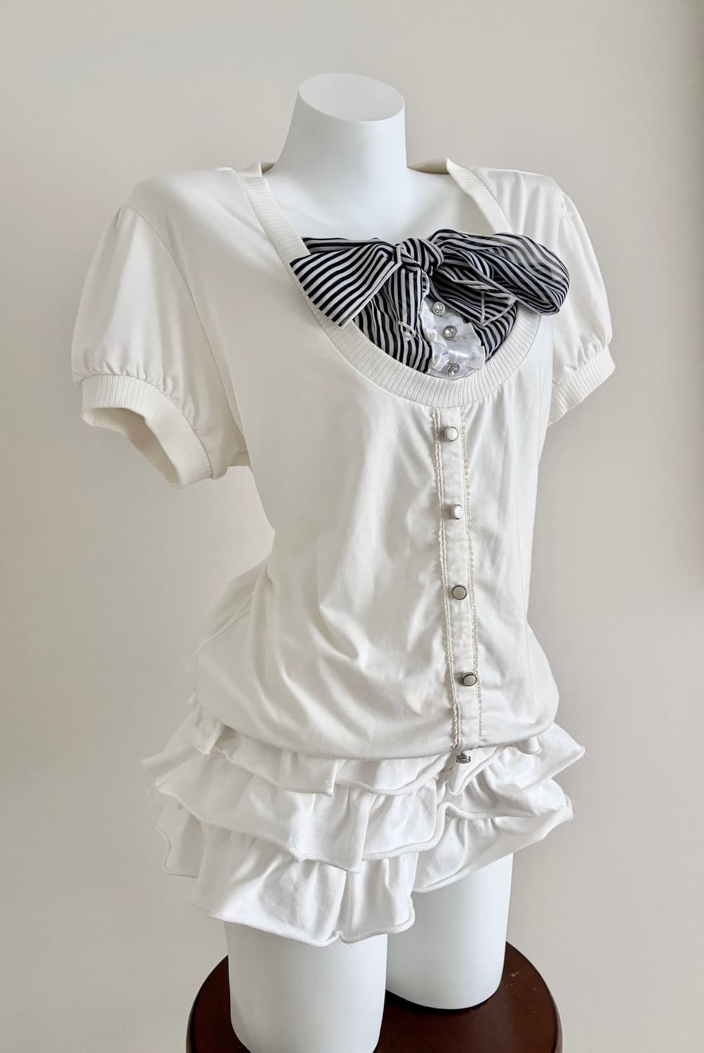 Healthy Karen 생화이트 스트라이프 리본 로걀탑 큐빅 프릴 갸루 상품이미지1