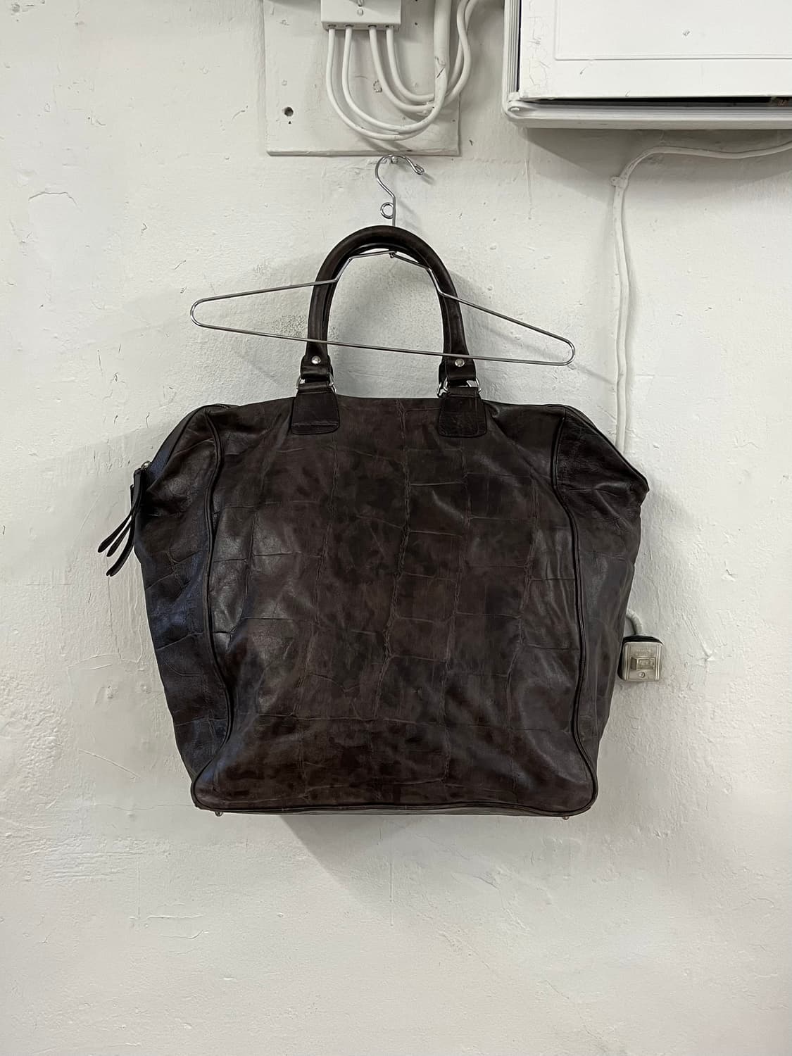 드리스 반 노튼 아카이브 레더 빅 토트백 상품이미지9