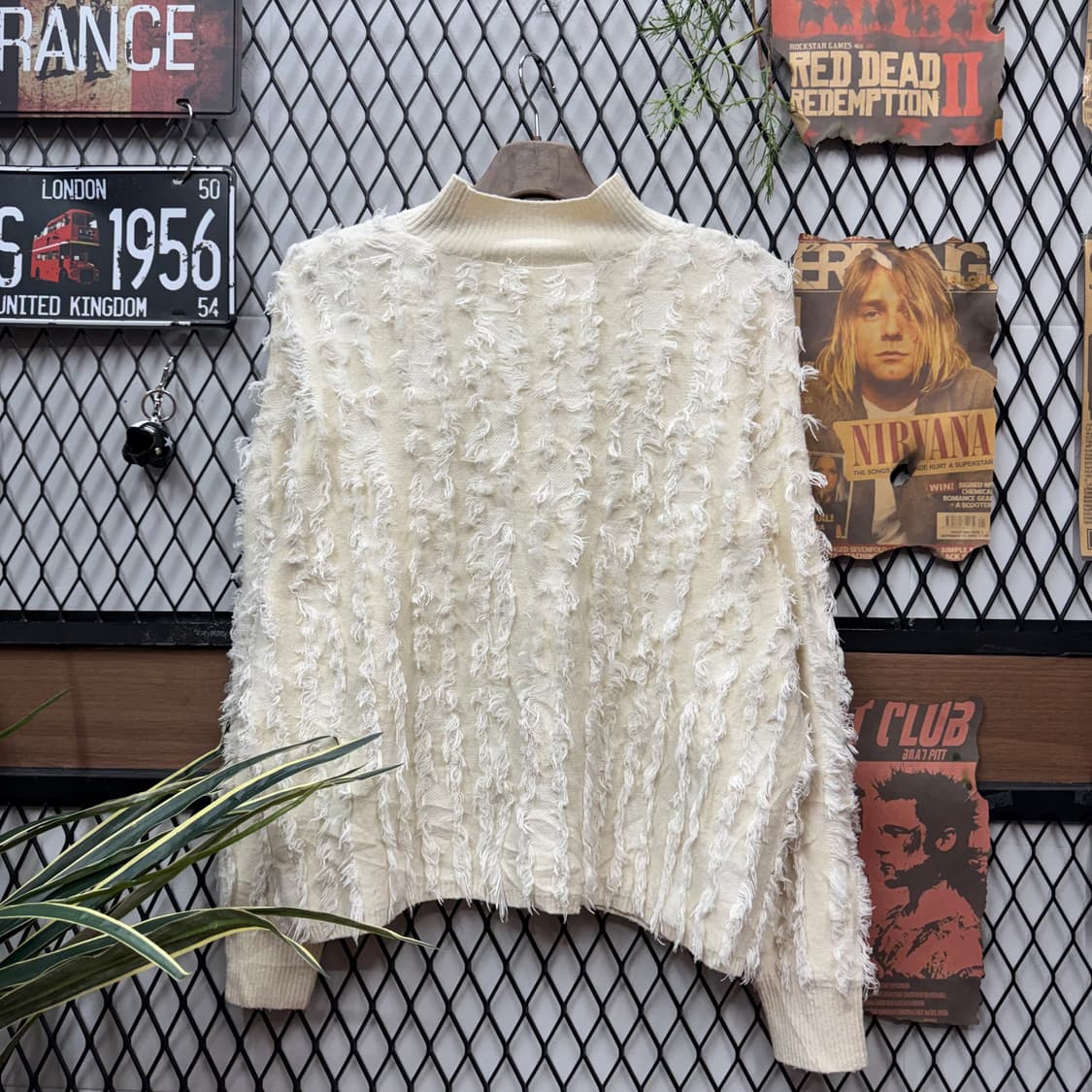 레이 빔즈 울 니트 스웨터 프린지 디테일 아이보리 상품이미지2