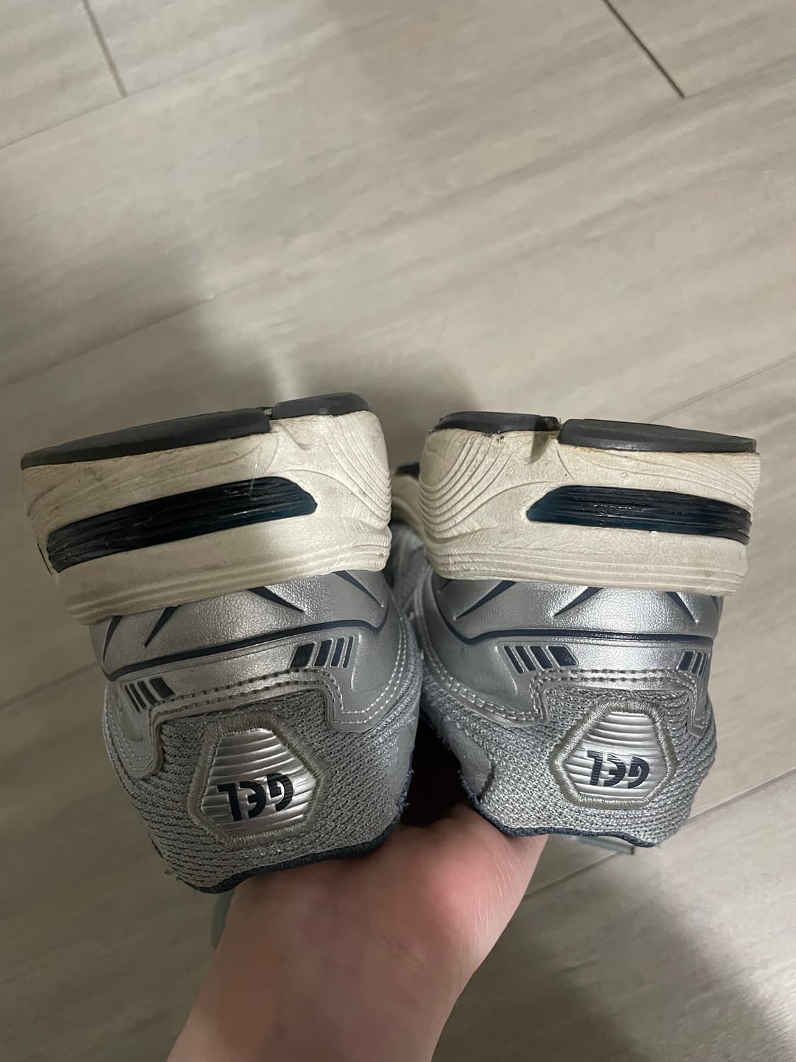 아식스 1090 피드몬트그레이 235 상품이미지4