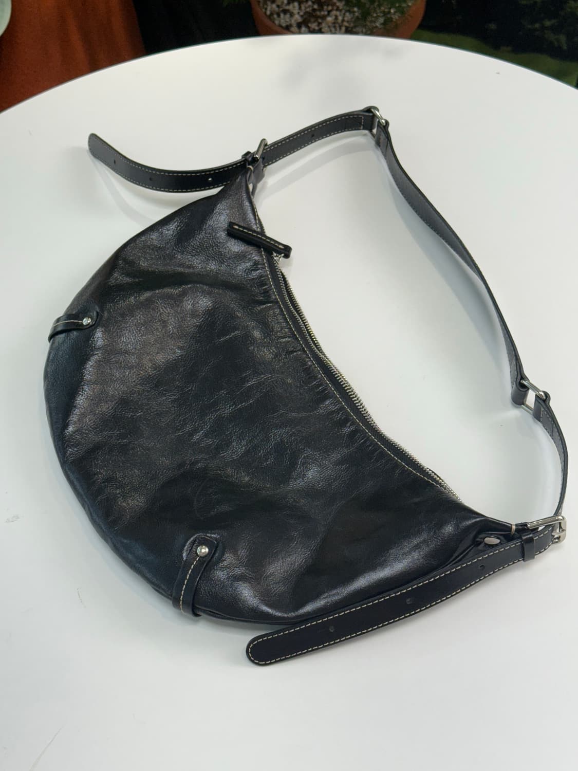 마뗑킴 레더백 상품이미지4