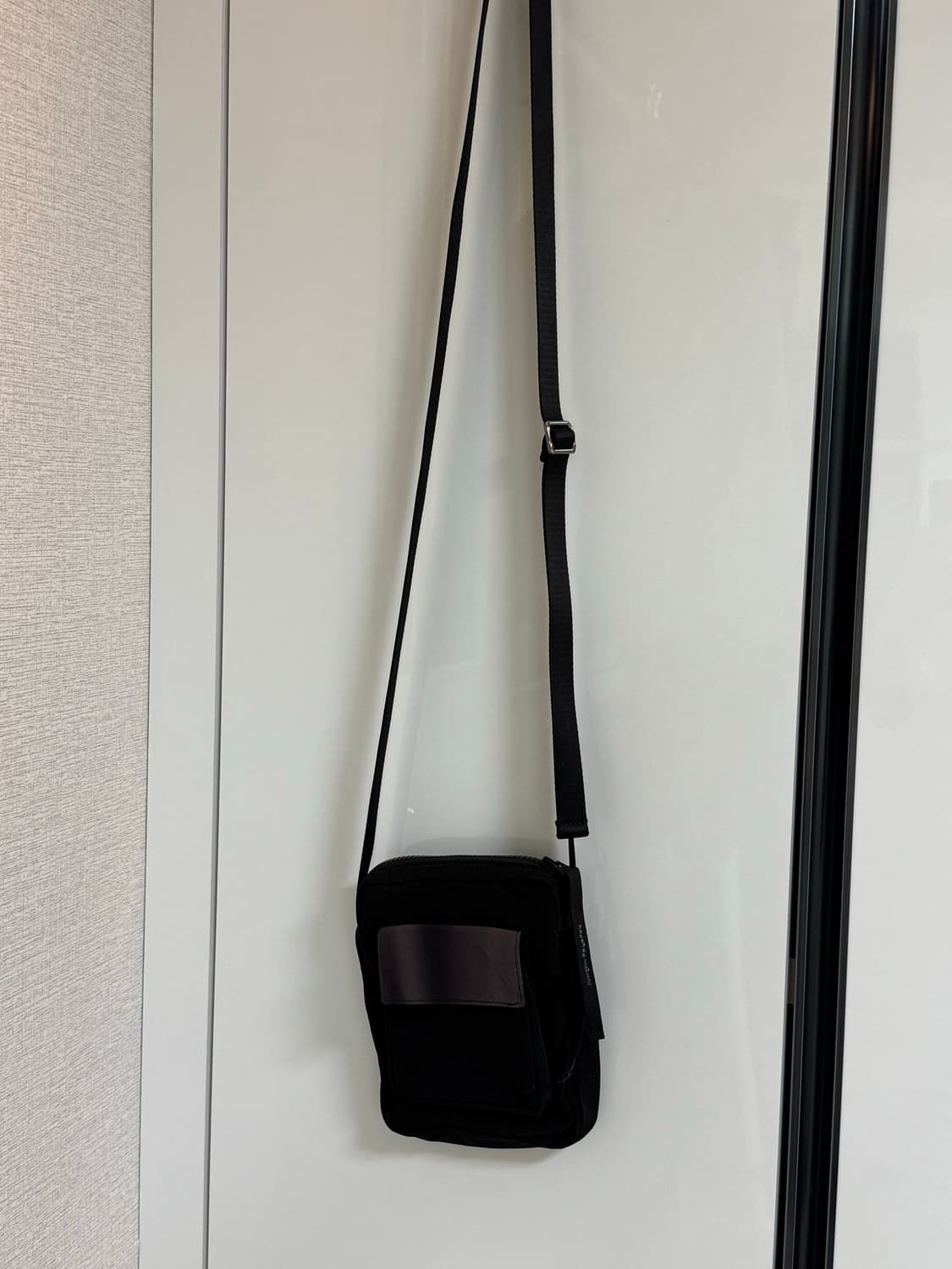 지용킴 아이즈 매서진 유틸리티 백 상품이미지2